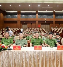 Nghị định 300: Quy định Mới Về Số Lượng Phó Chủ Tịch UBND và Cơ Cấu Ủy Viên UBND 2