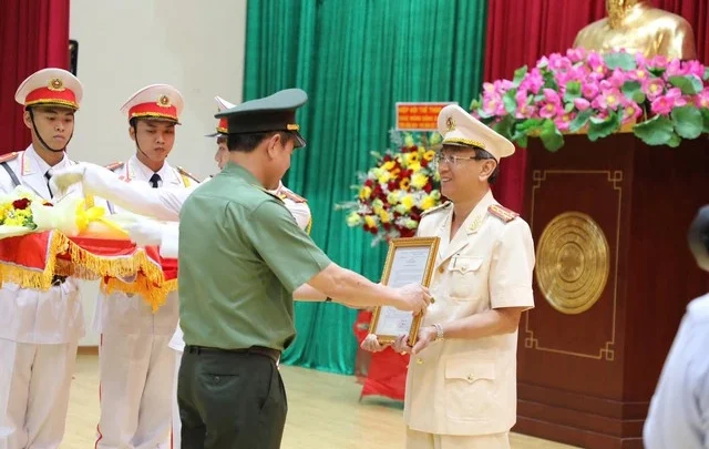 Đại tá Trần Hồng Minh là ai? 1