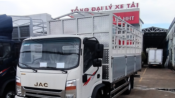 HHT Ô Tô Tuyển Dụng Nhân Viên Kinh Doanh 2026 1